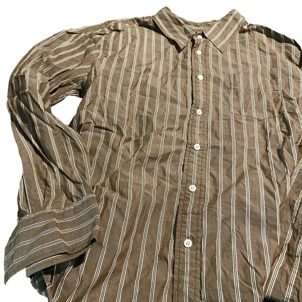 Carbon individual style long sleeved button up shirt excellent condition